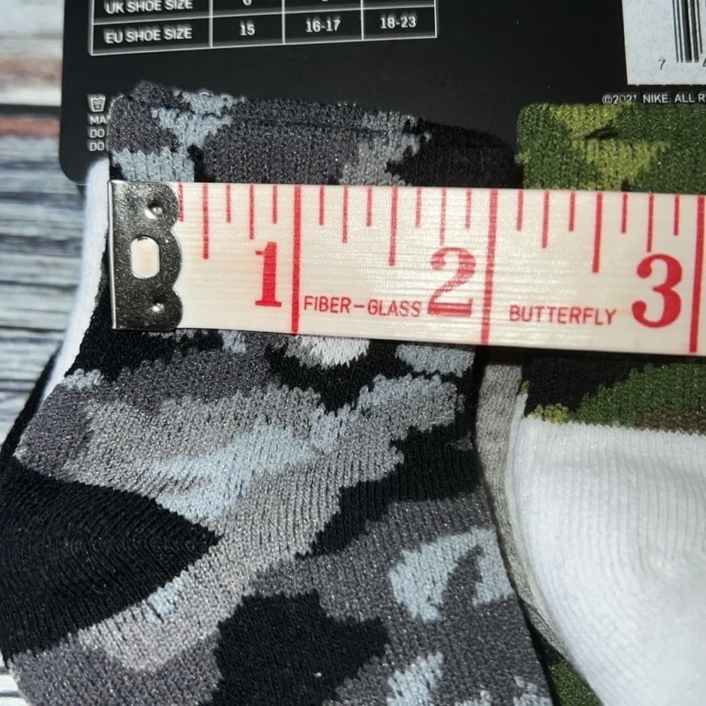Nike Infant Lightweight Ankle Socks - Green Camo/Black Camo/& White Size 12-24